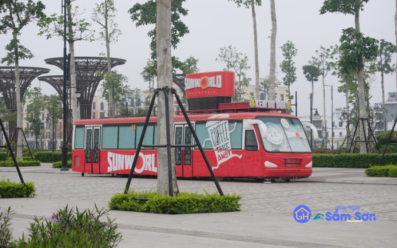 Quảng trường biển Sầm Sơn