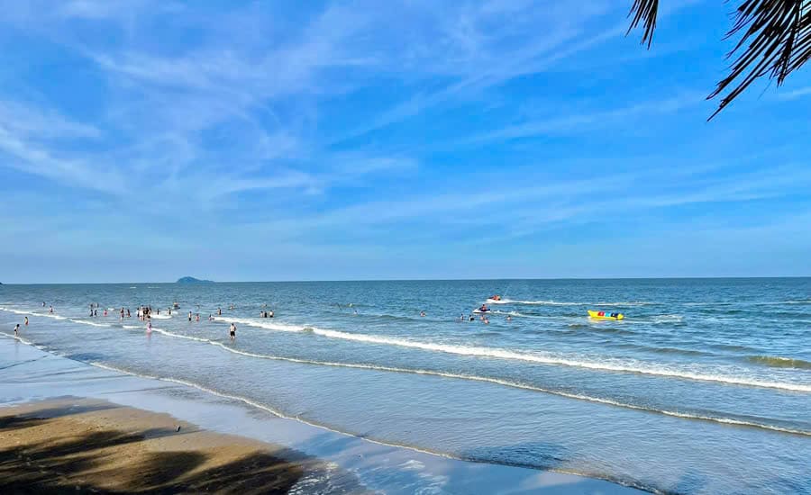 Vẻ đẹp của biển Hải Tiến