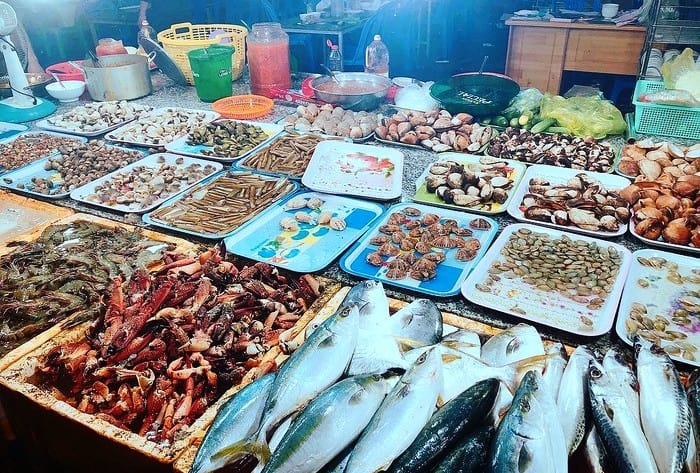 Giới thiệu về chợ Cột Đỏ Sầm Sơn