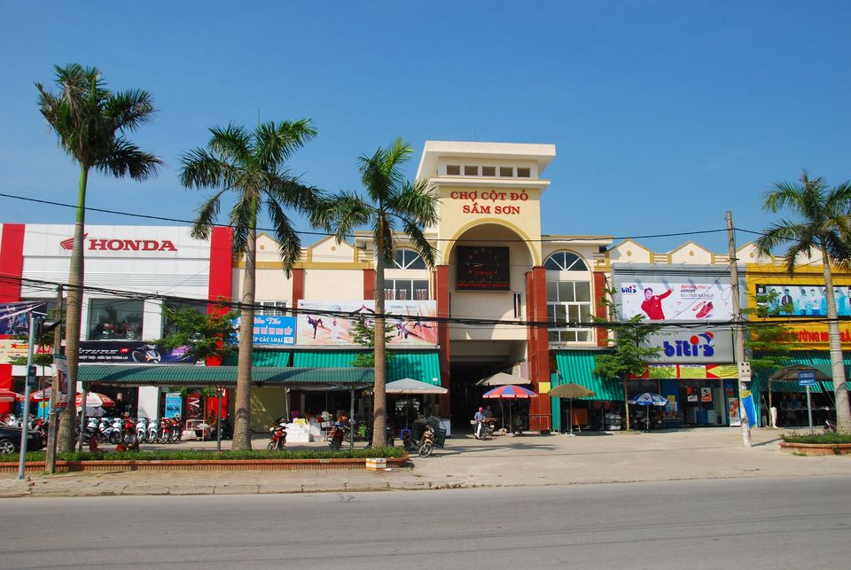 Chợ hải sản Sầm Sơn - Chợ Cột Đỏ