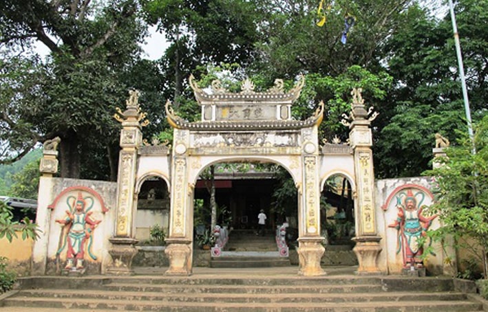 Khám phá nét đẹp kiến trúc của đền Cô Tiên